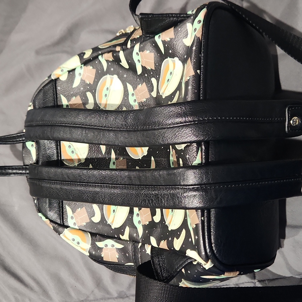Loungefly mini Yoda‎ backpack - Picture 4 of 6